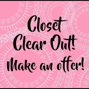 Make offers let’s clear this closet 💜💜💜